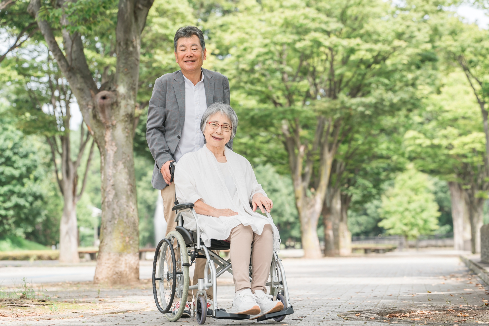 外出同行のイメージ